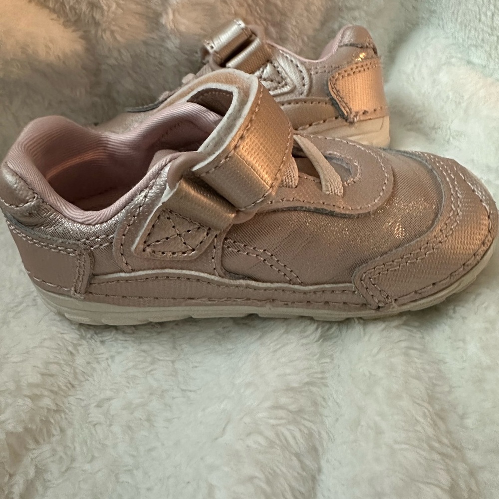 Stride Rite SM size 4.5 Grover sneakers in champagne - Picture 10 of 11